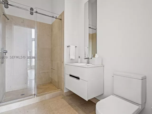 3-bedroom condo for sale in Miami - 465 Brickell Ave 4101 - MondialRealty