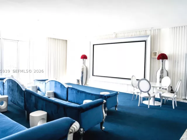 3-bedroom condo for sale in Miami - 465 Brickell Ave 4101 - MondialRealty