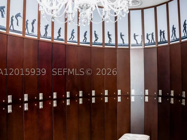 3-bedroom condo for sale in Miami - 465 Brickell Ave 4101 - MondialRealty