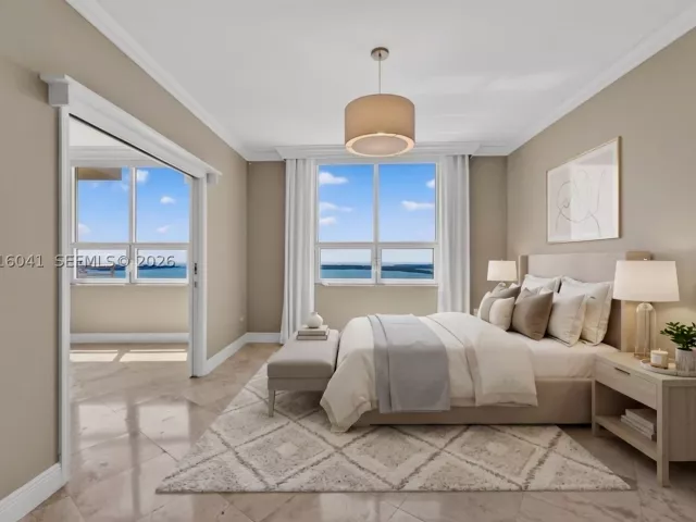 3-bedroom condo for rent in Miami - 808 Brickell Key Dr 3304 - MondialRealty