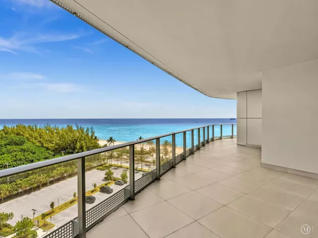 4-bedroom condo for rent in Fort Lauderdale - 701 N Fort Lauderdale Beach Boulevard N 802 - MondialRealty