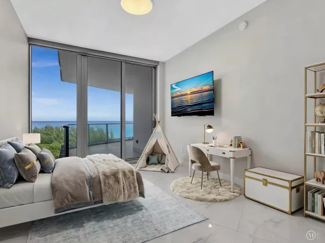 4-bedroom condo for rent in Fort Lauderdale - 701 N Fort Lauderdale Beach Boulevard N 802 - MondialRealty
