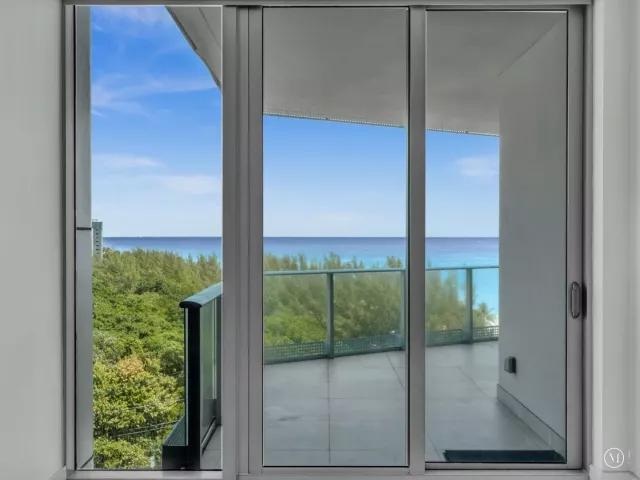 4-bedroom condo for rent in Fort Lauderdale - 701 N Fort Lauderdale Beach Boulevard N 802 - MondialRealty