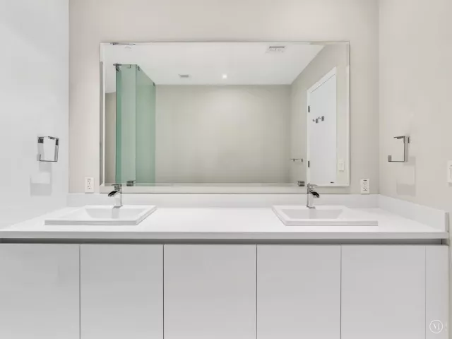 4-bedroom condo for rent in Fort Lauderdale - 701 N Fort Lauderdale Beach Boulevard N 802 - MondialRealty