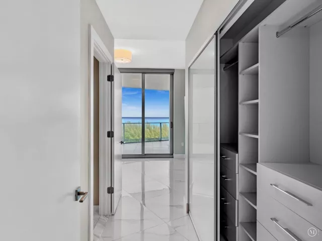 4-bedroom condo for rent in Fort Lauderdale - 701 N Fort Lauderdale Beach Boulevard N 802 - MondialRealty