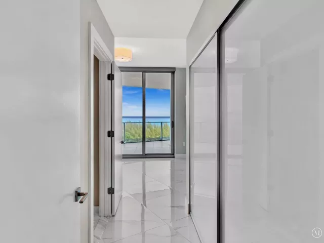 4-bedroom condo for rent in Fort Lauderdale - 701 N Fort Lauderdale Beach Boulevard N 802 - MondialRealty