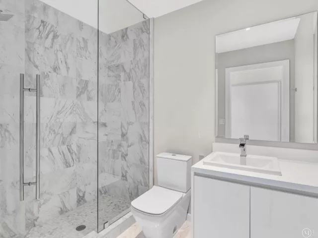 4-bedroom condo for rent in Fort Lauderdale - 701 N Fort Lauderdale Beach Boulevard N 802 - MondialRealty