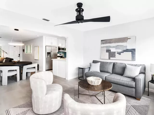 2-bedroom home for rent in Wilton Manors - 2640 NW 9th Lane - MondialRealty
