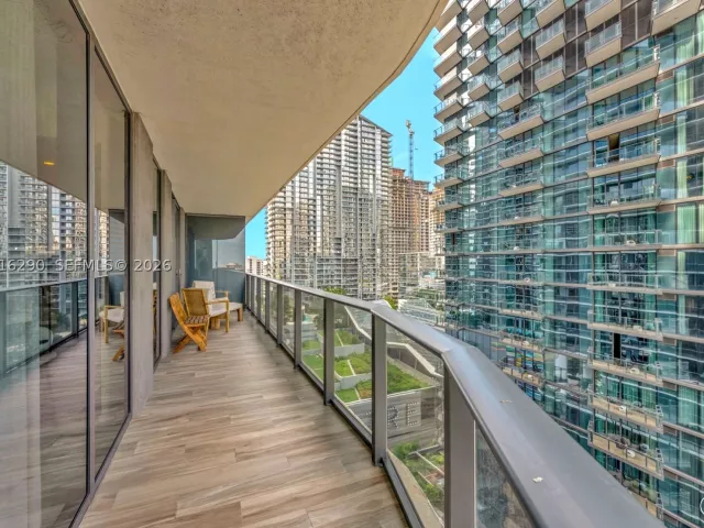 2-bedroom condo for rent in Miami - 801 S Miami Ave 1805 - MondialRealty