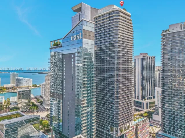 2-bedroom condo for rent in Miami - 801 S Miami Ave 1805 - MondialRealty
