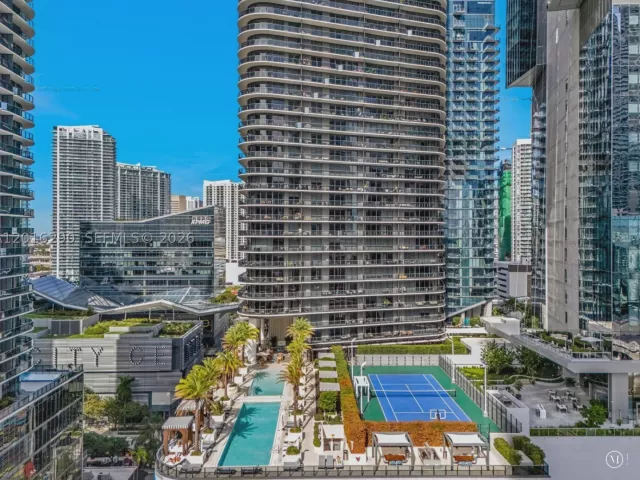 2-bedroom condo for rent in Miami - 801 S Miami Ave 1805 - MondialRealty