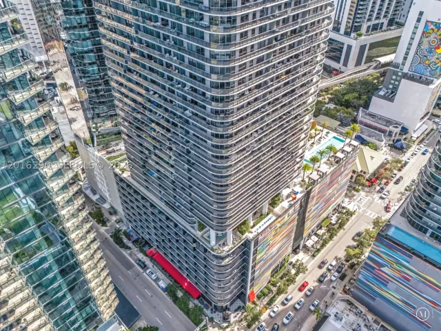 2-bedroom condo for rent in Miami - 801 S Miami Ave 1805 - MondialRealty