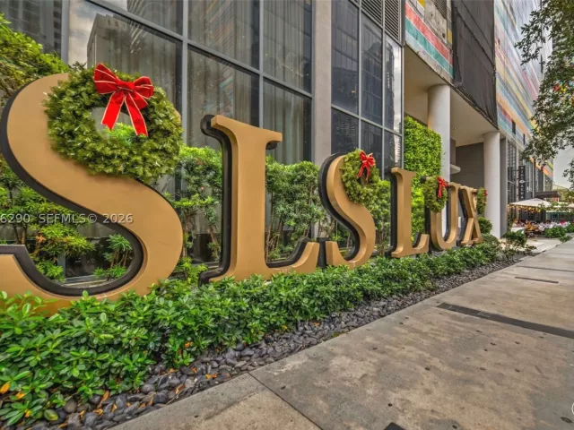 2-bedroom condo for rent in Miami - 801 S Miami Ave 1805 - MondialRealty