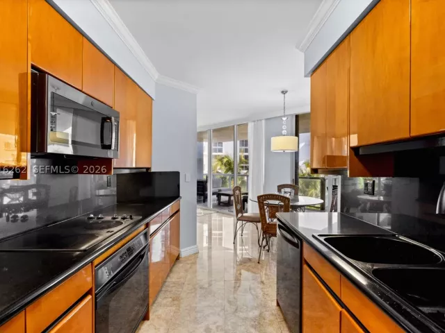2-bedroom condo for rent in Sunny Isles Beach - 18671 Collins Ave 404 - MondialRealty