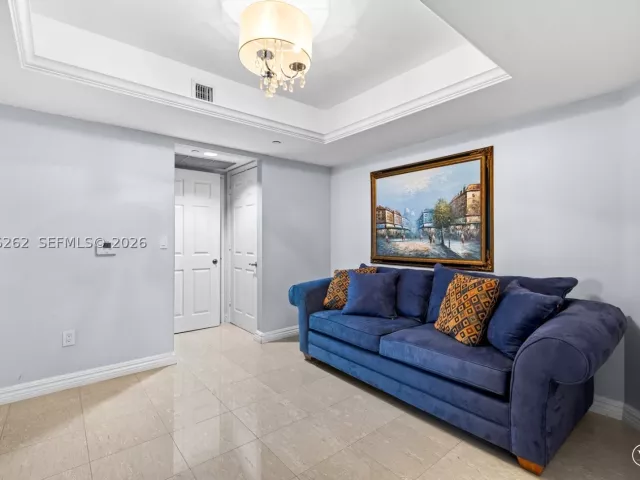 2-bedroom condo for rent in Sunny Isles Beach - 18671 Collins Ave 404 - MondialRealty