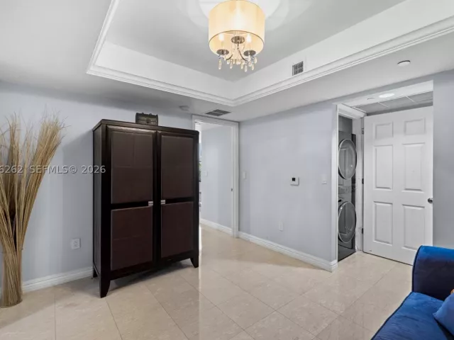 2-bedroom condo for rent in Sunny Isles Beach - 18671 Collins Ave 404 - MondialRealty
