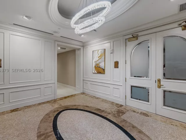 4-bedroom condo for sale in Sunny Isles Beach - 16047 Collins Ave 704 - MondialRealty