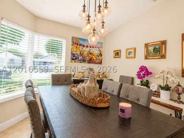 4-bedroom home for sale in Miami - 17601 SW 138th Ct - MondialRealty