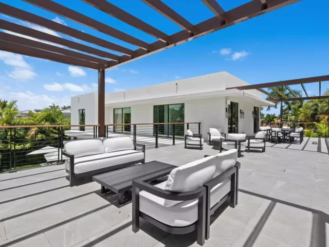 4-bedroom home for sale in Miami Beach - 5288 Alton Road 3 - MondialRealty