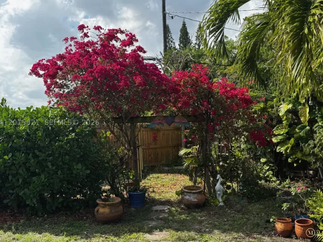 2-bedroom home for sale in Delray Beach - 324 SW 3rd Ave - MondialRealty