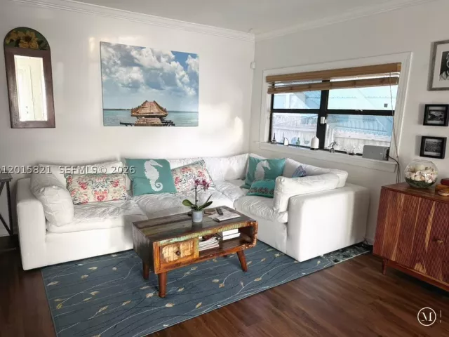 2-bedroom home for sale in Delray Beach - 324 SW 3rd Ave - MondialRealty