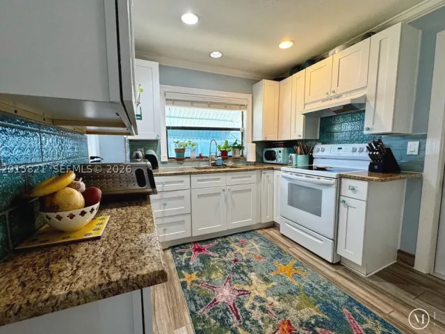 2-bedroom home for sale in Delray Beach - 324 SW 3rd Ave - MondialRealty
