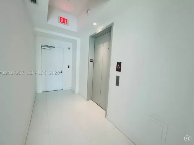 2-bedroom condo for sale in Miami - 851 NE 1st Av 2808 - MondialRealty