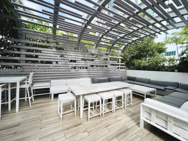 2-bedroom condo for sale in Miami - 851 NE 1st Av 2808 - MondialRealty