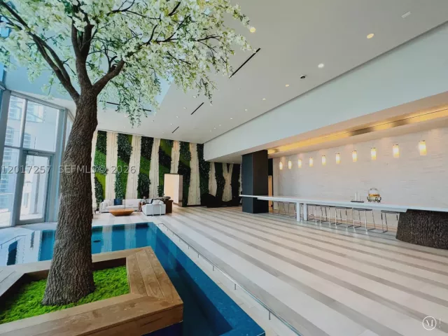 2-bedroom condo for sale in Miami - 851 NE 1st Av 2808 - MondialRealty
