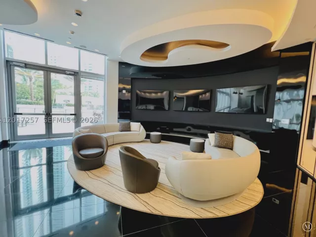 2-bedroom condo for sale in Miami - 851 NE 1st Av 2808 - MondialRealty
