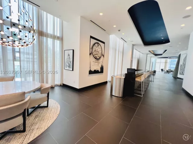 2-bedroom condo for sale in Miami - 851 NE 1st Av 2808 - MondialRealty