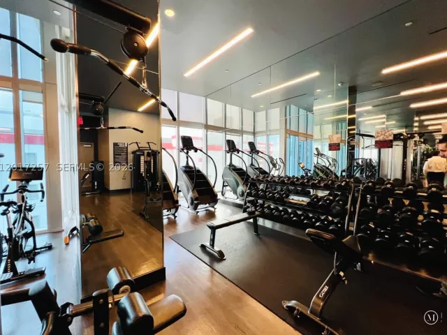 2-bedroom condo for sale in Miami - 851 NE 1st Av 2808 - MondialRealty