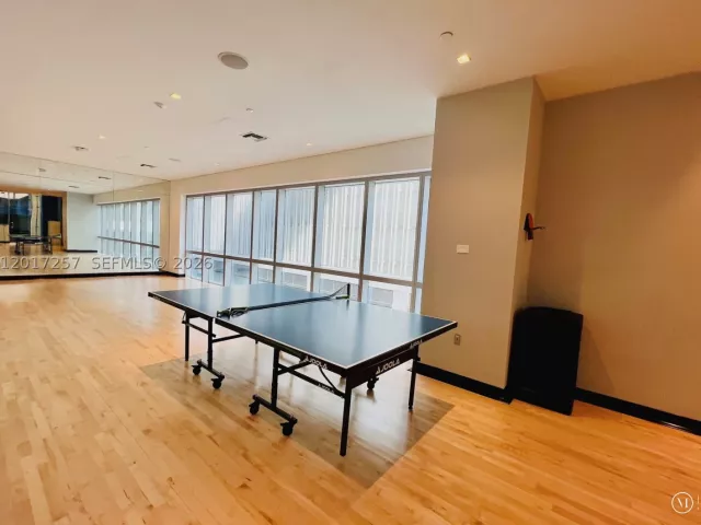 2-bedroom condo for sale in Miami - 851 NE 1st Av 2808 - MondialRealty