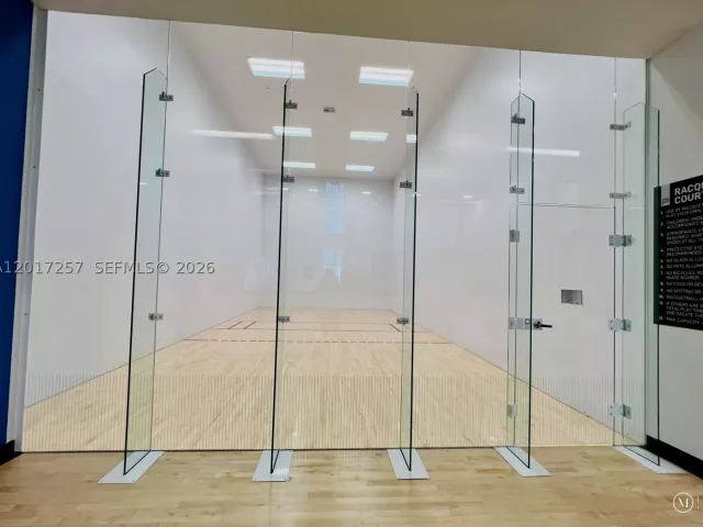 2-bedroom condo for sale in Miami - 851 NE 1st Av 2808 - MondialRealty