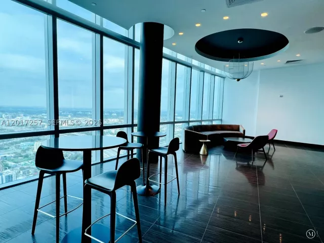 2-bedroom condo for sale in Miami - 851 NE 1st Av 2808 - MondialRealty