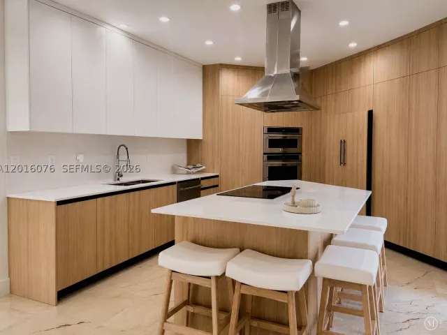 6-bedroom home for sale in Miami - 9881 SW 148th Ter - MondialRealty