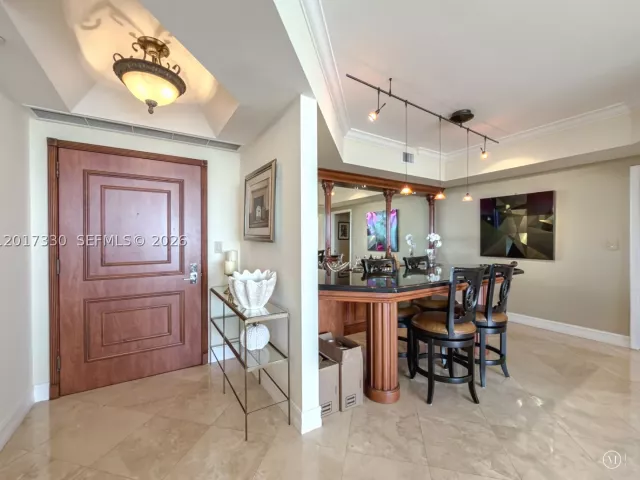 2-bedroom condo for rent in Aventura - 2000 Island Blvd 2503 - MondialRealty