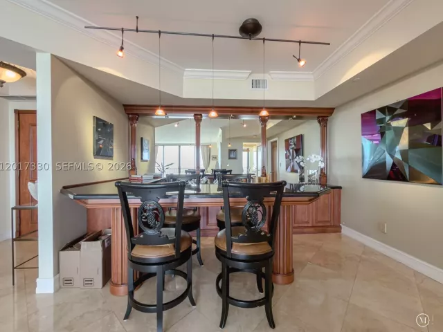 2-bedroom condo for rent in Aventura - 2000 Island Blvd 2503 - MondialRealty