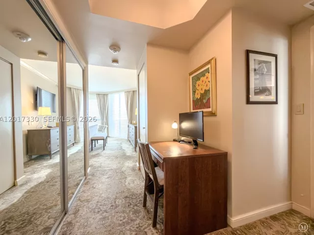 2-bedroom condo for rent in Aventura - 2000 Island Blvd 2503 - MondialRealty