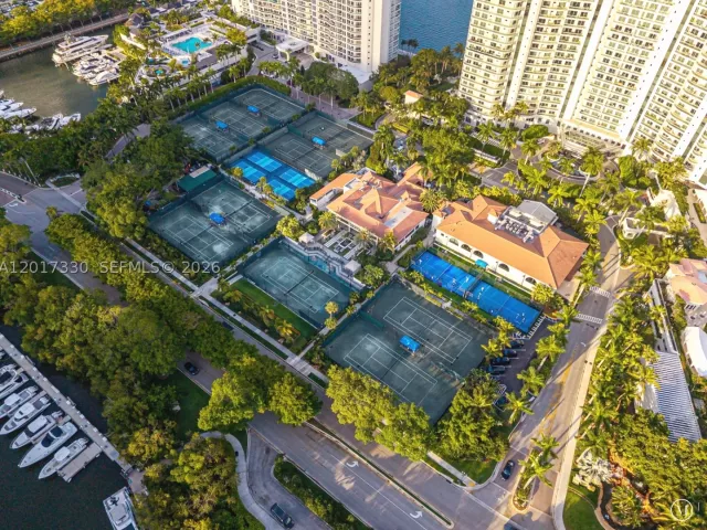 2-bedroom condo for rent in Aventura - 2000 Island Blvd 2503 - MondialRealty