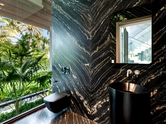 6-bedroom home for sale in Miami Beach - 2520 Shelter Ave - MondialRealty