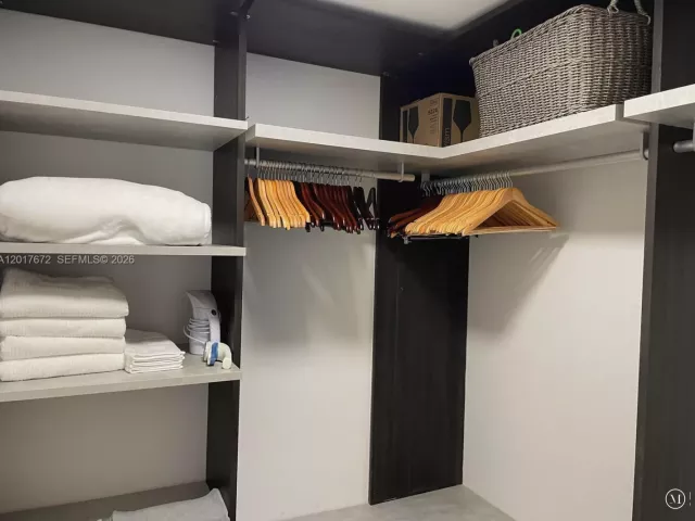 1-bedroom condo for rent in Miami - 801 S Miami Ave 2108 - MondialRealty