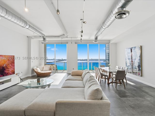 3-bedroom condo for sale in Miami - 600 NE 27th St PH2 - MondialRealty