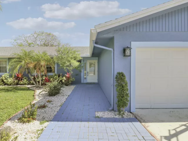 3-bedroom home for sale in Delray Beach - 3336 Ave Villandry - MondialRealty
