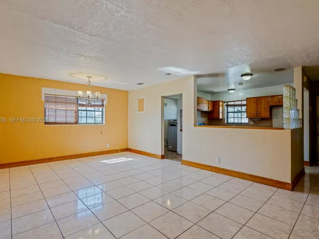4-bedroom home for sale in Miami Gardens - 2400 NW 181st Ter - MondialRealty