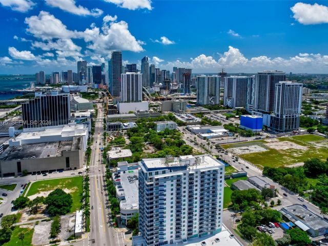 1-bedroom condo for sale in Miami -  - MondialRealty
