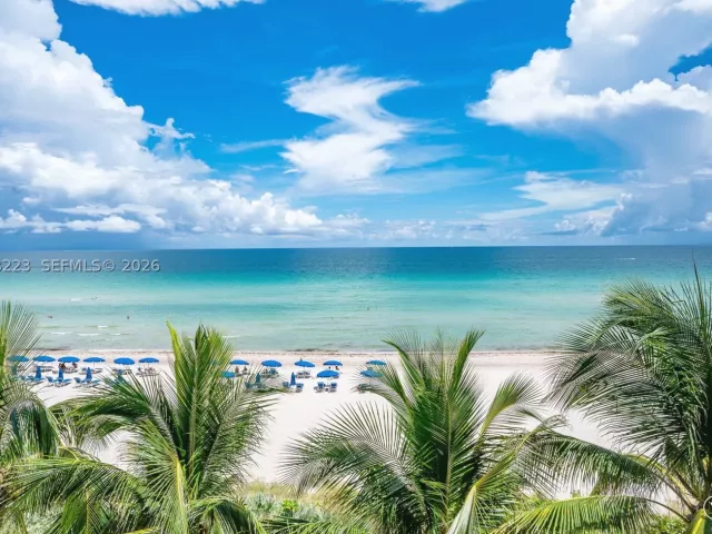 2-bedroom condo for rent in Sunny Isles Beach - 17201 Collins Ave 506 - MondialRealty