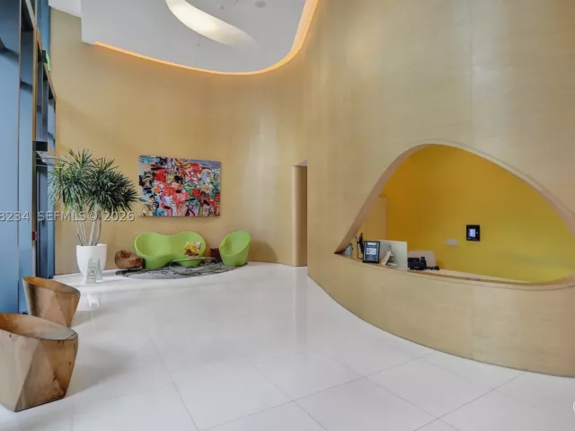 3-bedroom condo for rent in Miami - 501 NE 31st St 3706 - MondialRealty