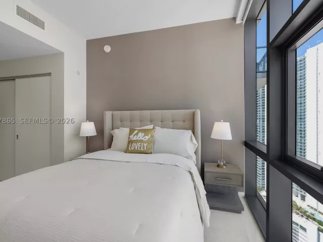 3-bedroom condo for sale in Miami - 851 NE 1st Ave 3711 - MondialRealty
