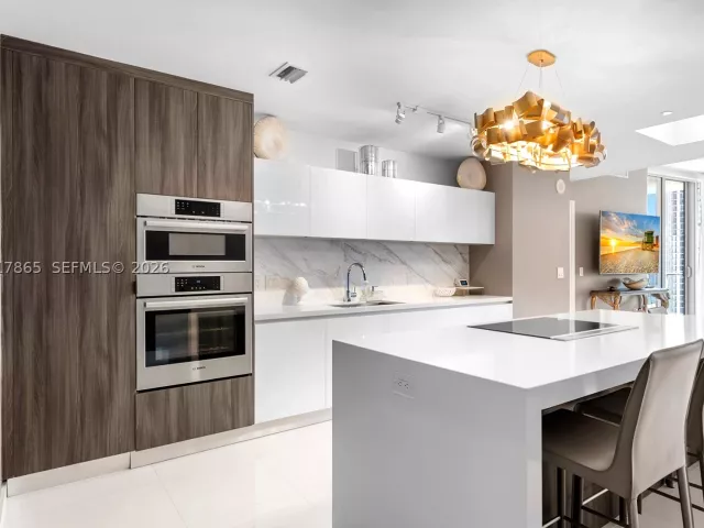 3-bedroom condo for sale in Miami - 851 NE 1st Ave 3711 - MondialRealty